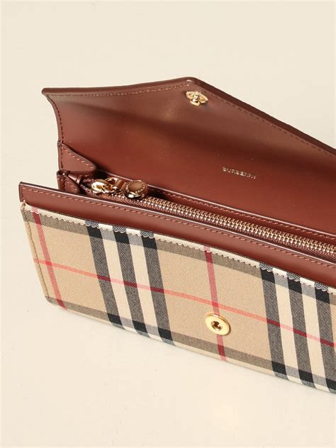 prezzo pochette burberry|Women’s Designer Pouches .